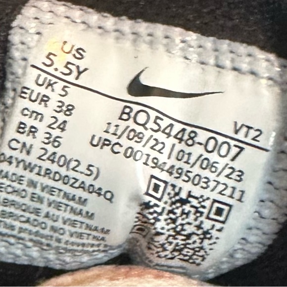 Nike Court Borough Low 2 - Boys 5.5 - Picture 2 of 8